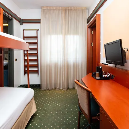 Jet Hotel, Sure Collection By Western