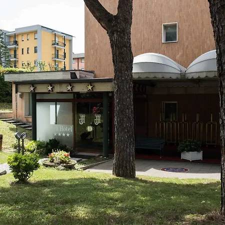 Hotell Jet Hotel, Sure Collection By Western Gallarate