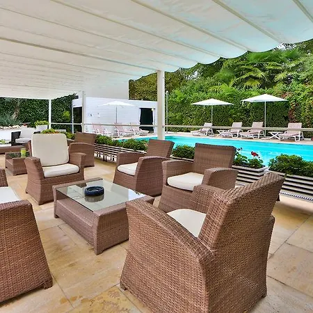 Jet Hotel, Sure Collection By Western 4*