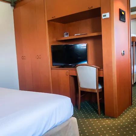 Hotel Jet Hotel, Sure Collection By Western 4*