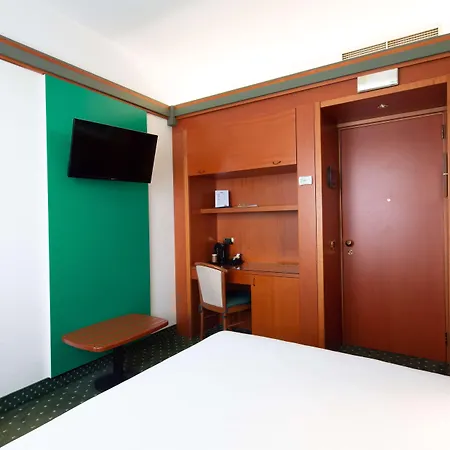 Jet Hotel, Sure Collection By Western