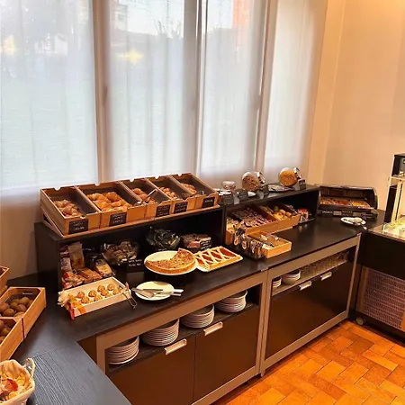 Jet Hotel, Sure Collection By Western 4*