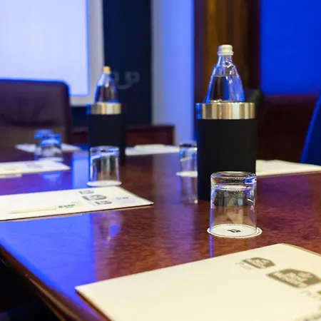 Jet Hotel, Sure Collection By Western Hotel