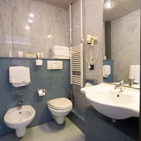 Hotel Jet Hotel, Sure Collection By Western 4*