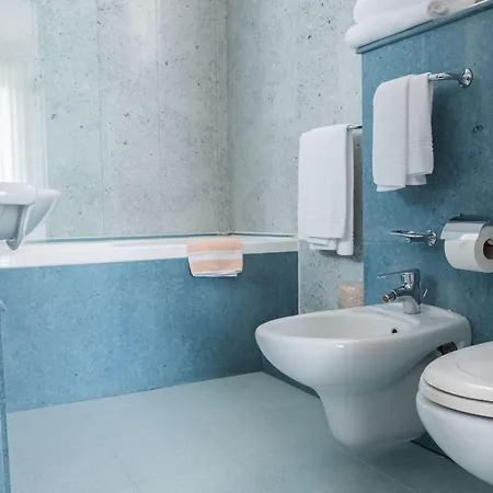 Jet Hotel, Sure Collection By Western Gallarate