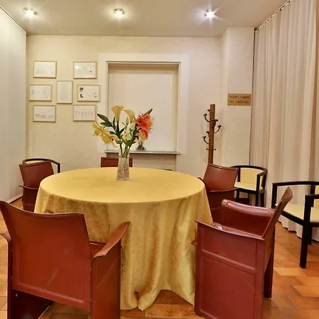 Jet Hotel, Sure Collection By Western Hotel 4*