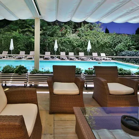 Jet Hotel, Sure Collection By Western 4*